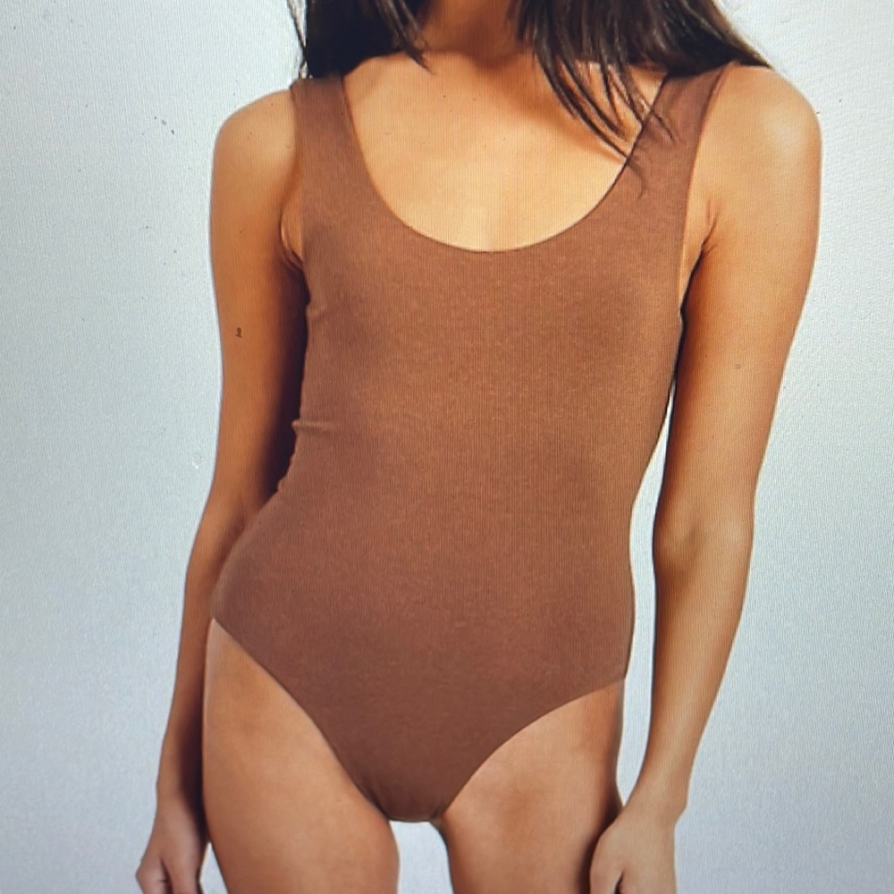 NEW - Banana Republic Scoop Neck Thong Bodysuit - TRUE HUES Collection (Hue 182)